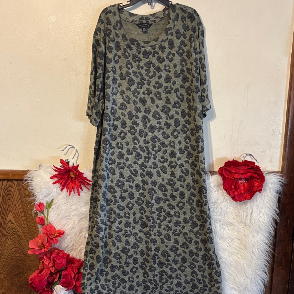 Lucky Brand Animal Print Top in Gray and Black
